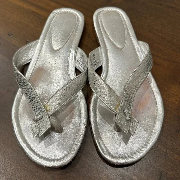 David Tate Candy Flip Flop Sandals - Silver Leather - Size 7.5 WW - Picture 1 of 3